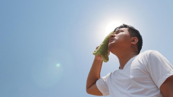 Imagem de pessoa com calor