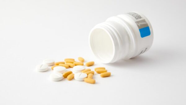 Imagem de recipiente com capsulas de remédio