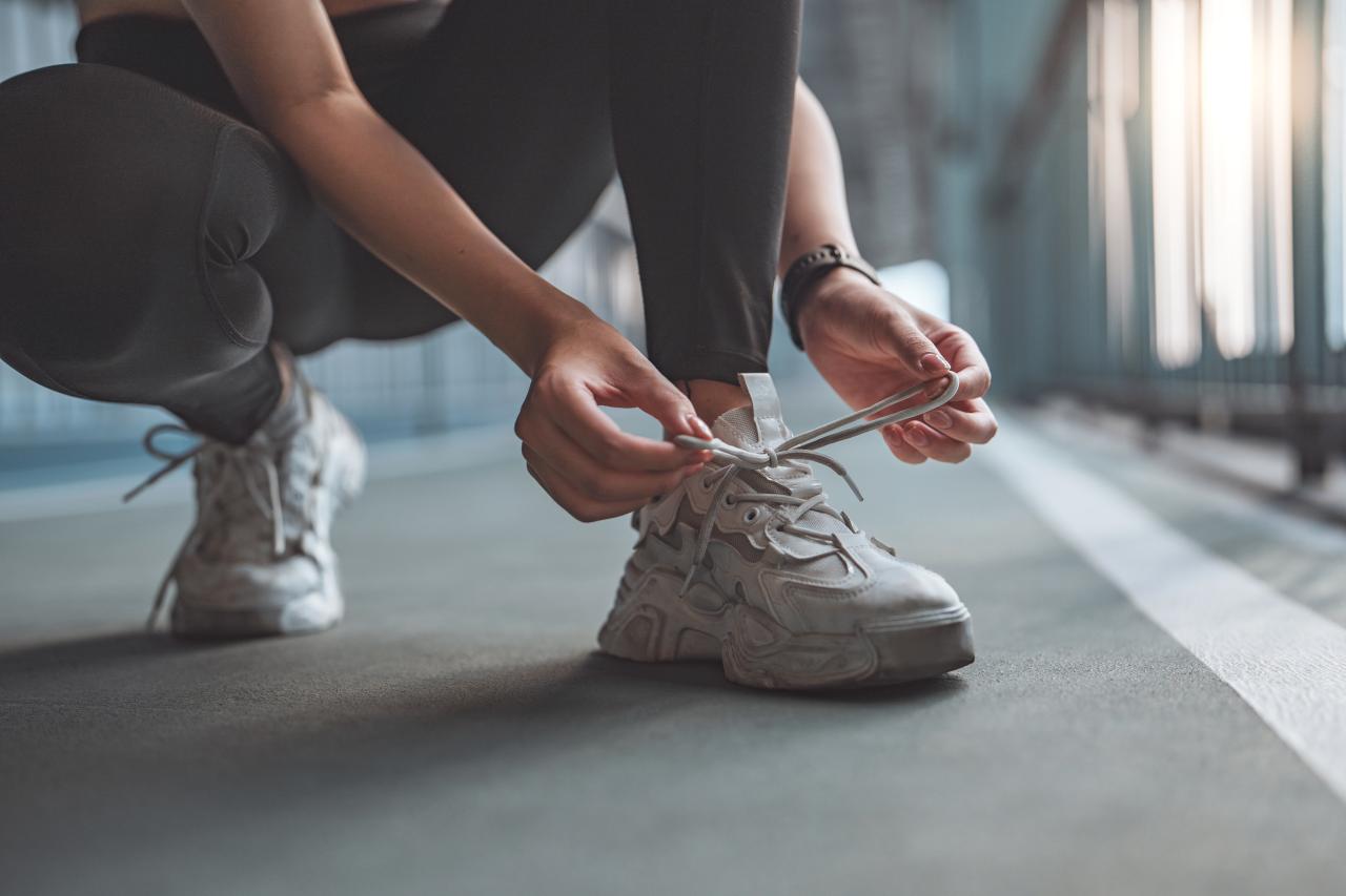 4 benefícios da caminhada e da corrida e entenda como essas práticas podem melhorar sua saúde no dia a dia