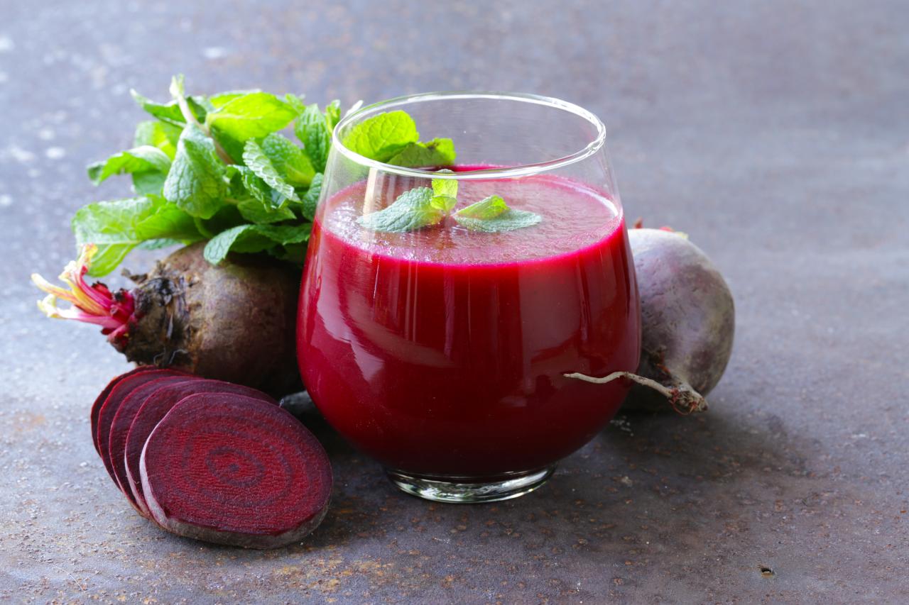 Após Naldo revelar que o suco de beterraba fez parte da sua dieta, listamos 5 receitas simples de sucos emagrecedores para incluir no dia a dia com equilíbrio e constância