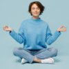 Meditar é observar os pensamentos sem se prender a eles, não tentar eliminá-los
