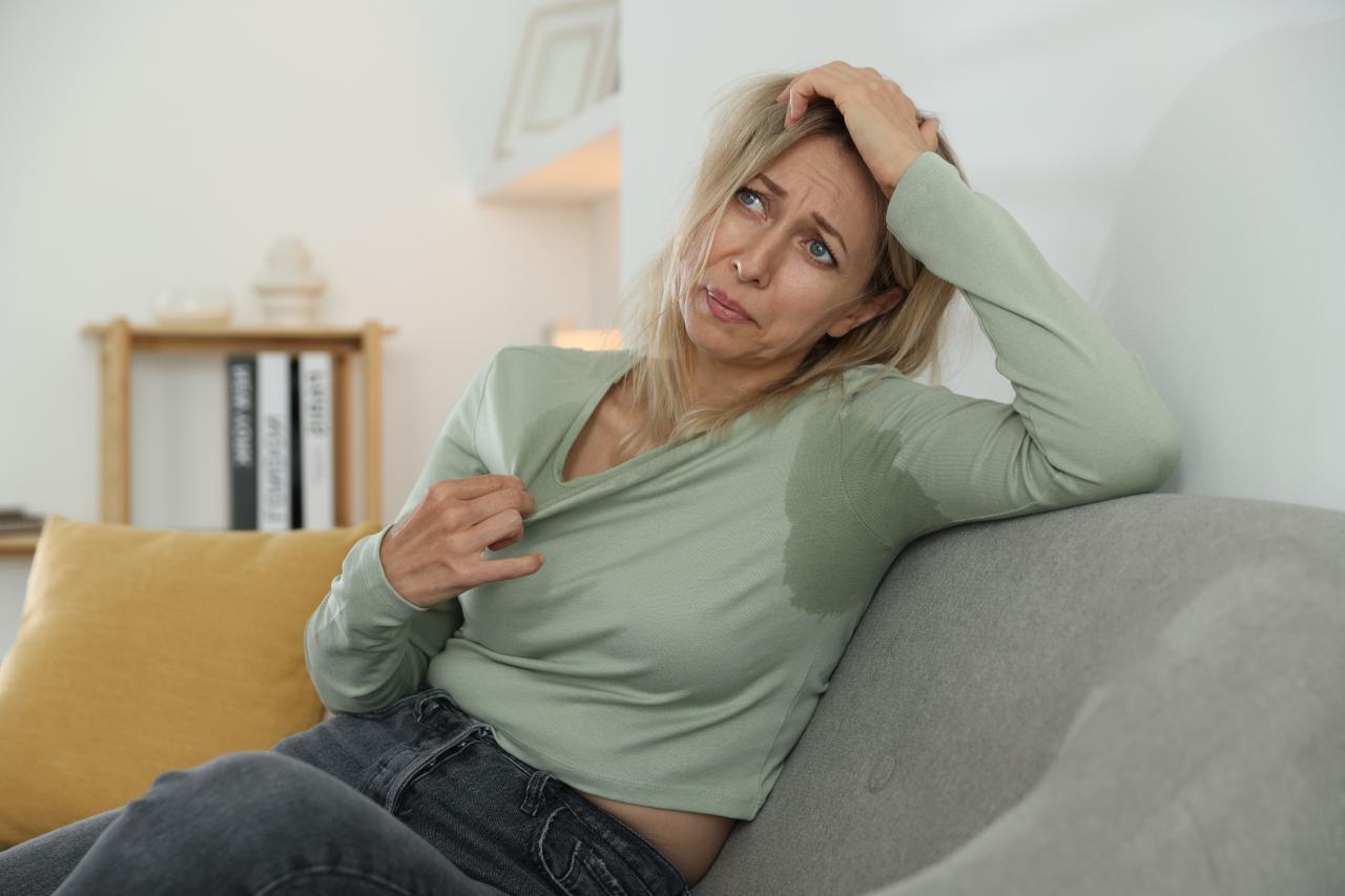 A menopausa precoce exige atenção médica para preservar a saúde e a qualidade de vida