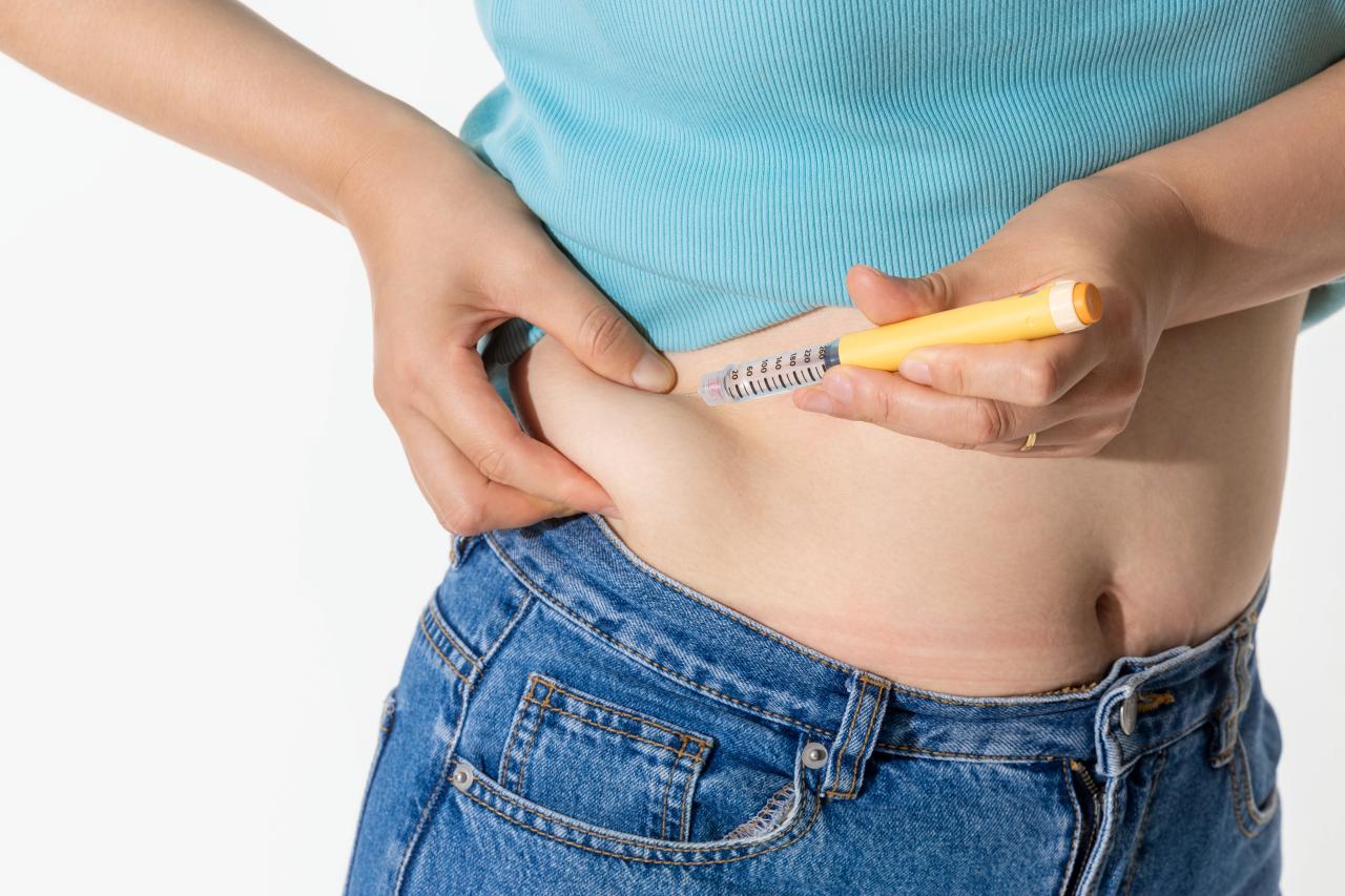 Efeitos gastrointestinais de Ozempic e Mounjaro podem repercutir na saúde bucal