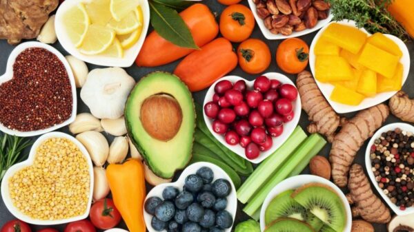 Guia completo de vitaminas e alimentos para blindar sua imunidade no frio