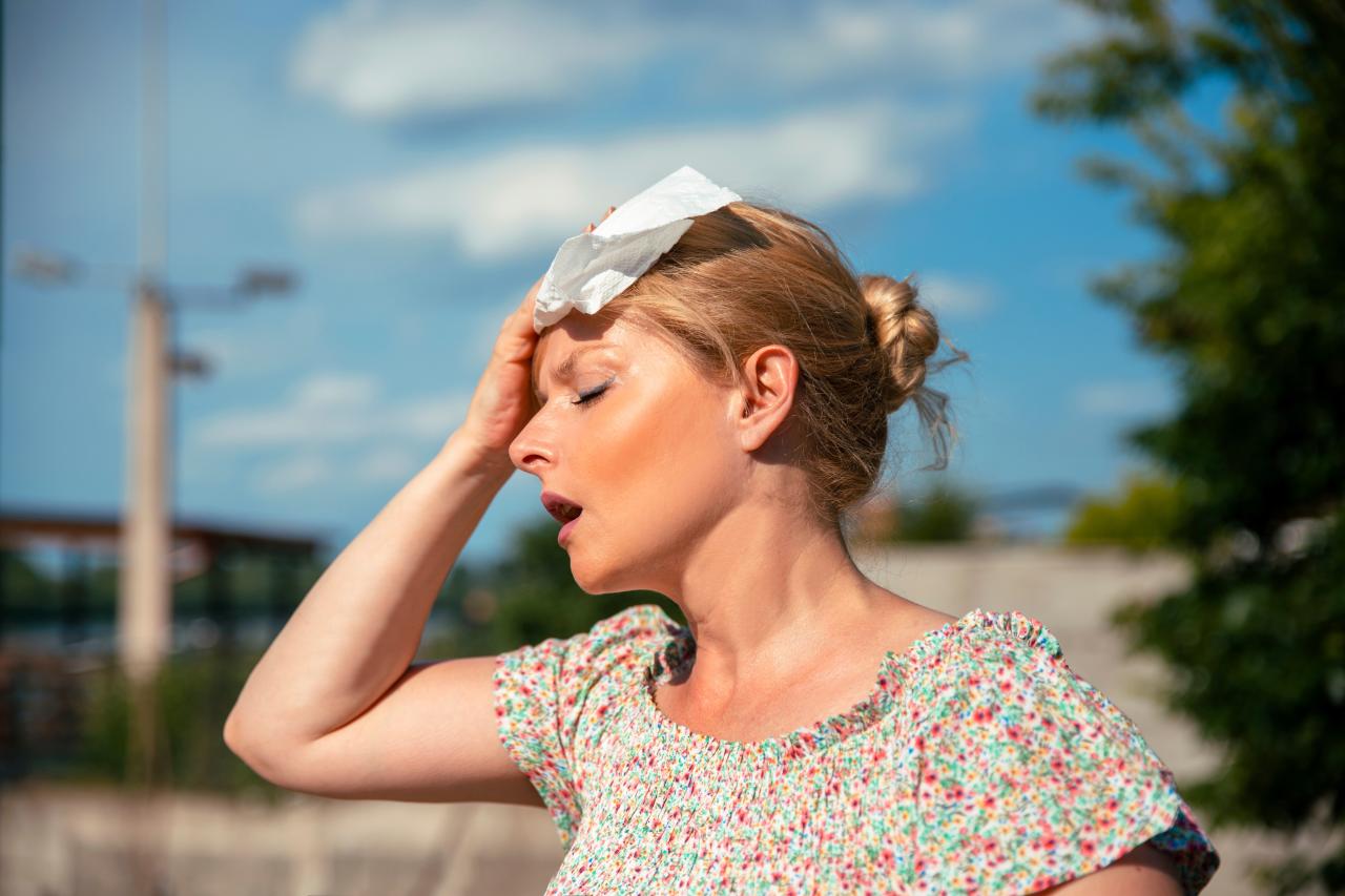 Veja como aliviar os sintomas da menopausa nos dias mais quentes
