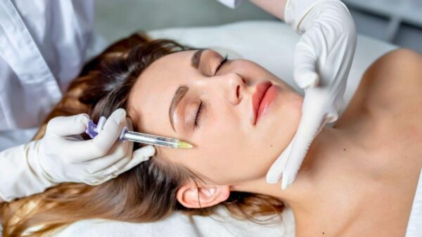 Botox e preenchimento podem interferir em cirurgias faciais? Especialista alerta