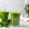 Folhas verdes escuras ricas em fibras podem ajudar a melhorar o funcionamento do intestino