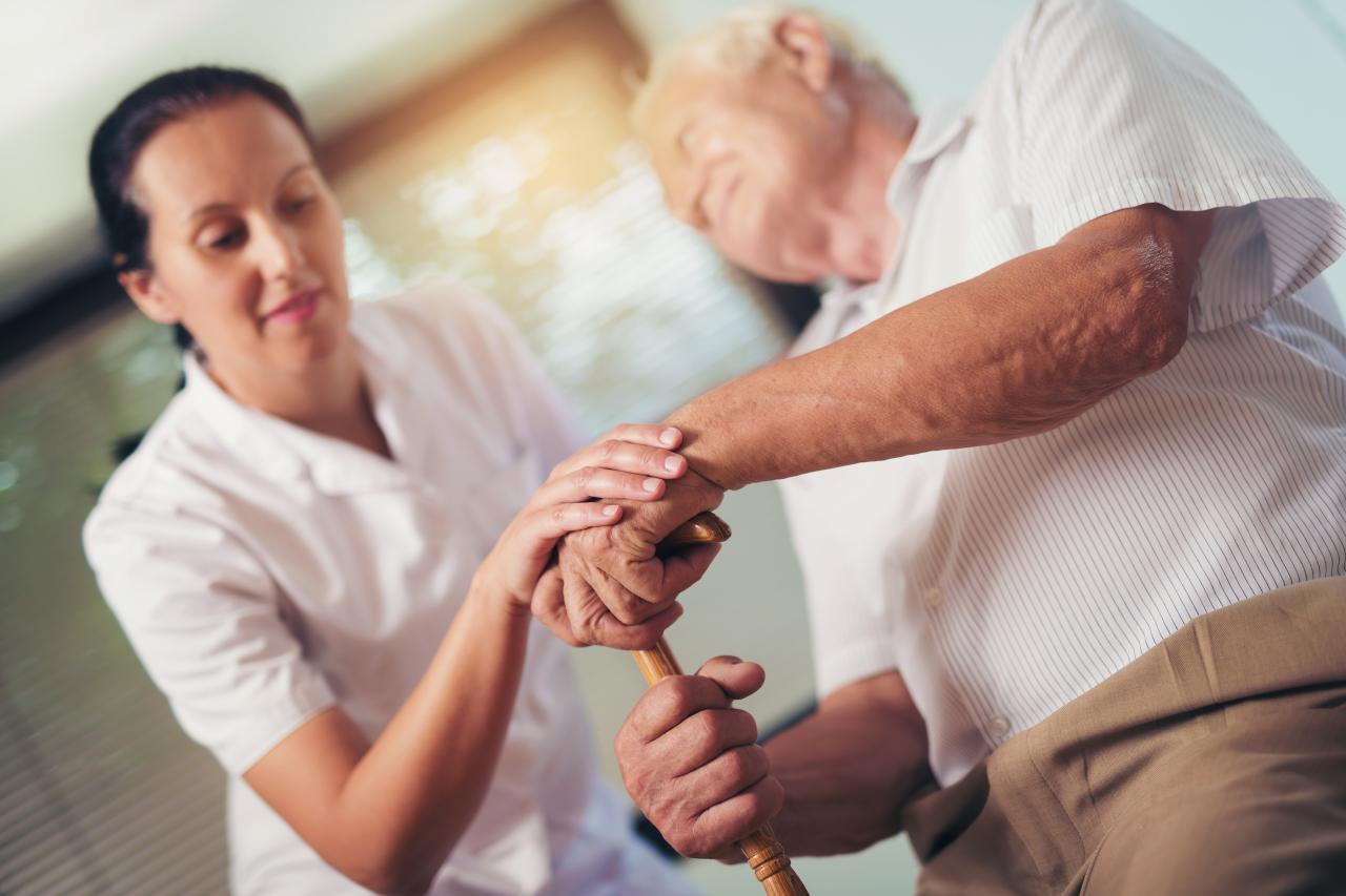 Conheça sete adaptações domésticas para idosos com Parkinson