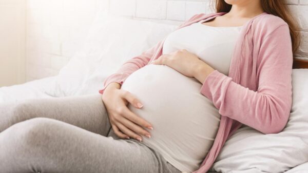 A data da concepção pode ser estimada por meio da última menstruação, idade gestacional e previsão do parto