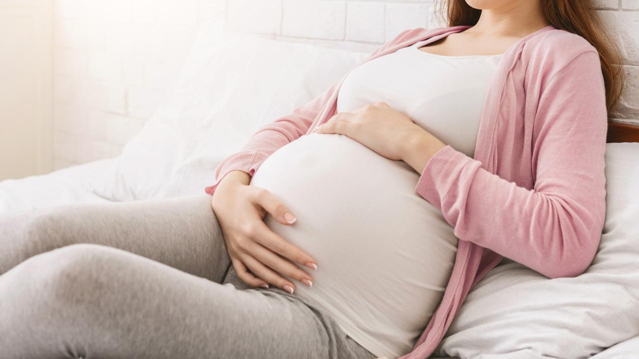A data da concepção pode ser estimada por meio da última menstruação, idade gestacional e previsão do parto