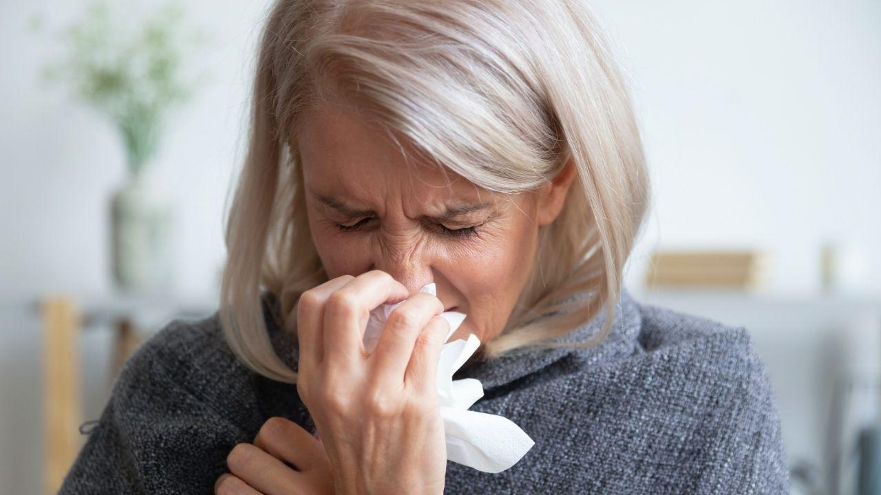 Frio intenso aumenta riscos à saúde de idosos e exige cuidados especiais