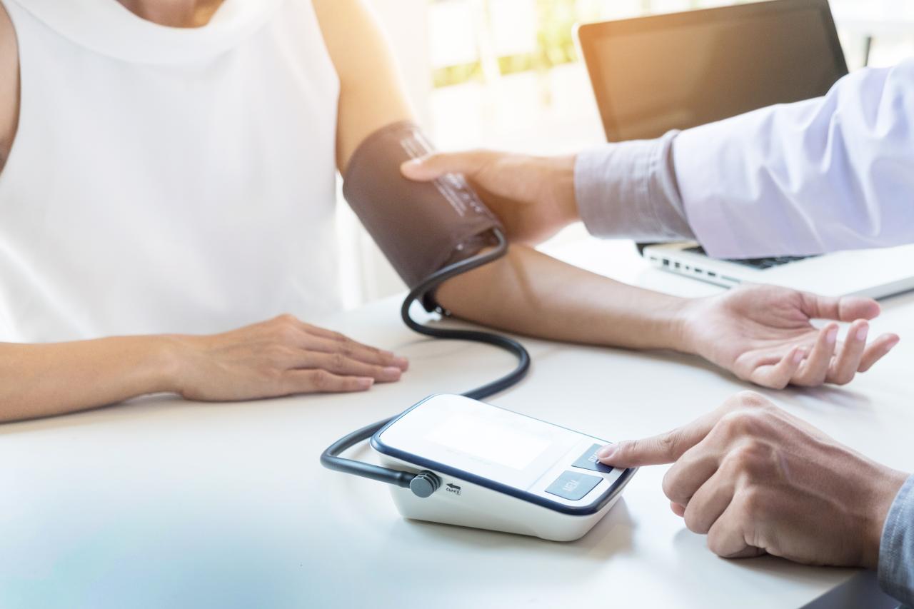 Medicamentos para pressão alta ajudam a controlar a hipertensão e prevenir complicações cardiovasculares