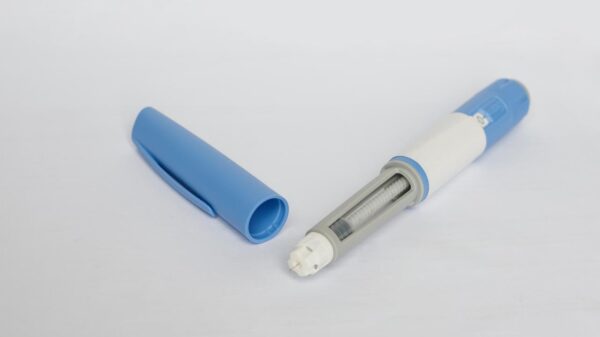 Nova caneta experimental contra obesidade apresentou perda média de até 31,9 kg em estudo internacional divulgado pela Eli Lilly
