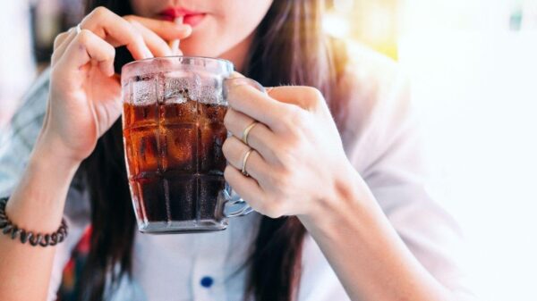Refrigerantes zero podem virar o vício do século, alerta especialista
