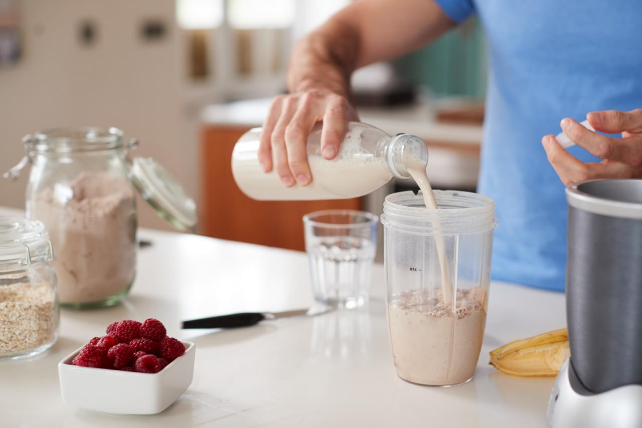 Whey protein e creatina para crianças: pediatras fazem alerta sobre o uso