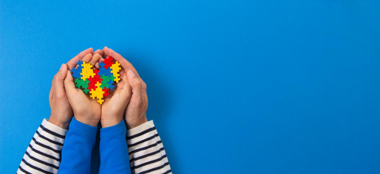 Dificuldades sociais, sensibilidade sensorial e necessidade de rotina podem ser sinais de autismo na vida adulta