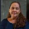 Elisa recebe diagnóstico de fibromialgia nos próximos capítulos de Quem Ama Cuida