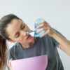 Quando realizada corretamente, a lavagem nasal é considerada uma técnica segura e benéfica para a saúde das vias respiratórias