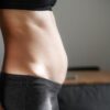 Mudanças na alimentação e no estilo de vida podem ajudar a combater o inchaço abdominal