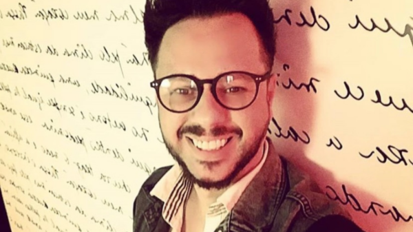 Antônio Calixto interpretava Junior Lima como cover oficial de Sandy & Junior