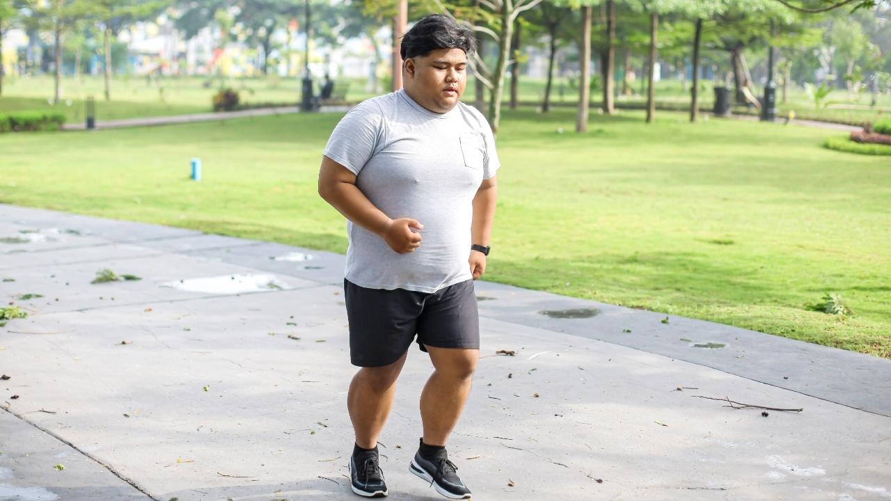 Lesão: o peso corporal pode aumentar os riscos durante o treino?