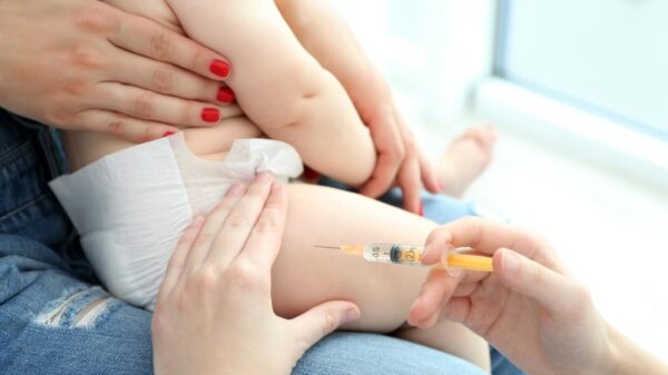 Meningite: nova opção de vacina pode proteger bebês desde 6 semanas